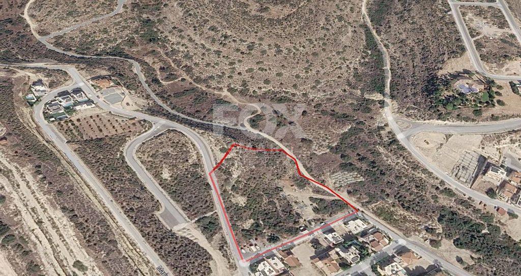 Property photo 1 of 4 Development Land For Sale In Agia Fylaxis Limassol