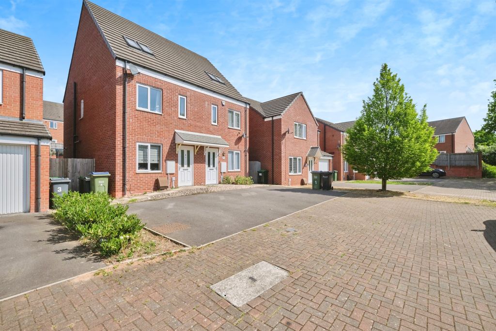Property photo 2 of 19