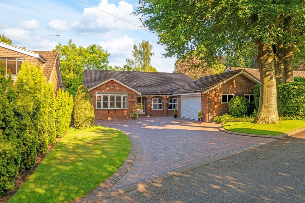 Property photo 1 of 37