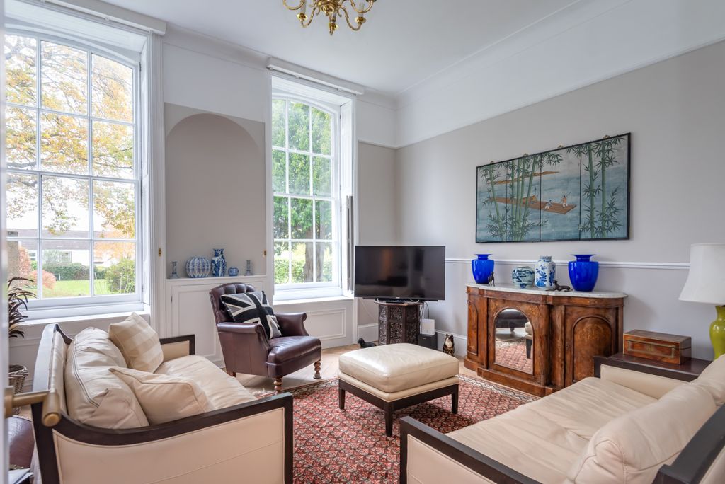 Property photo 1 of 29