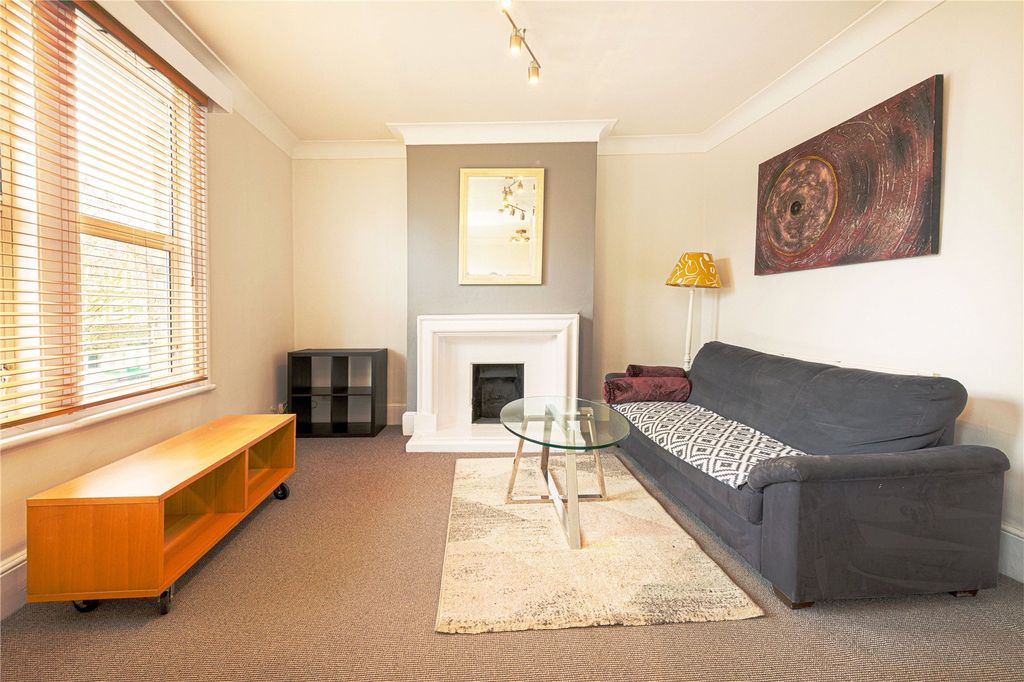 Property photo 1 of 11 Picture No. 05