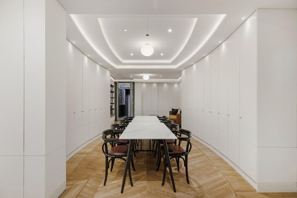 Property photo 2 of 24 Dining Room