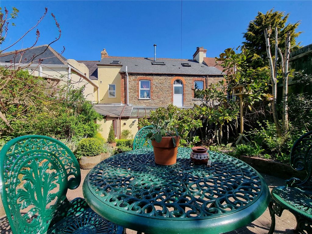 Property photo 2 of 27 Picture No. 60