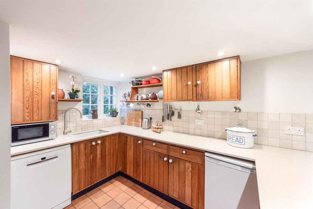 Property photo 3 of 41 Kitchen