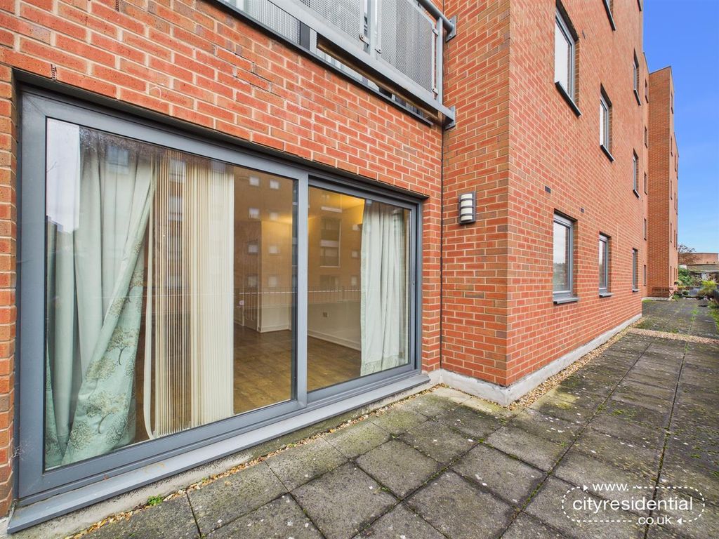 Property photo 3 of 13