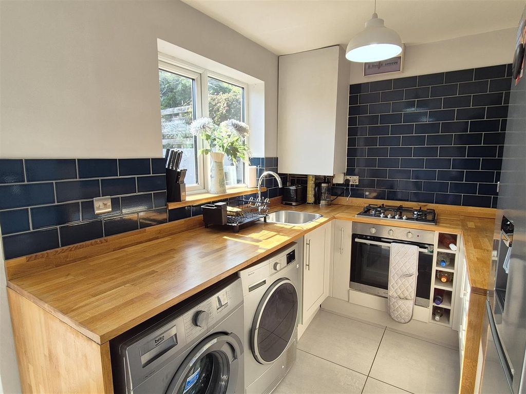 Property photo 2 of 14 Kitchen/Diner