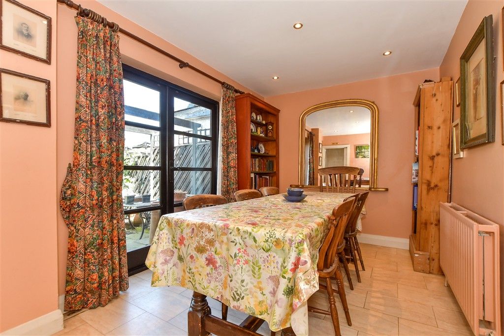 Property photo 2 of 9 Dining Room