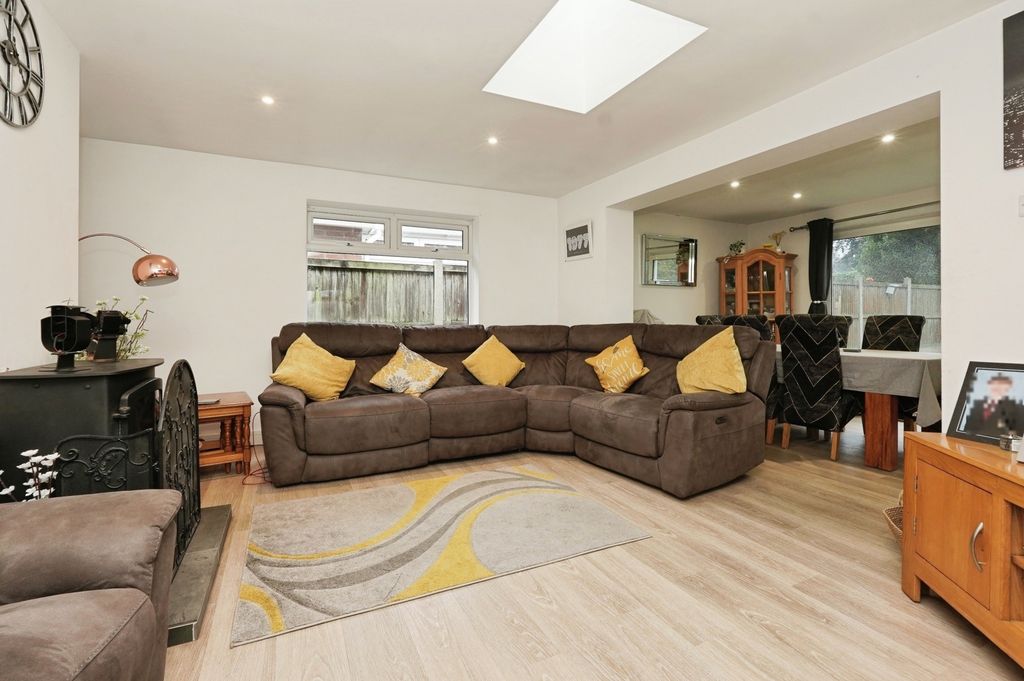 Property photo 3 of 29 Pbox-Img.Jpg