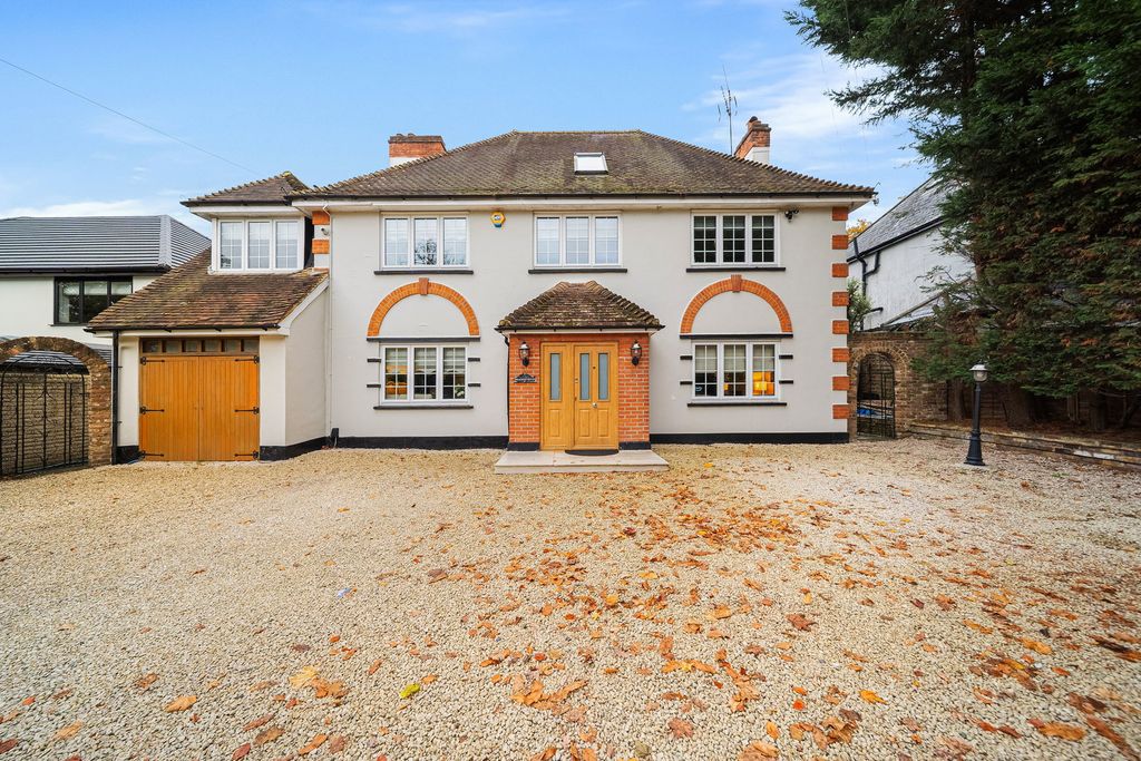 Property photo 1 of 33