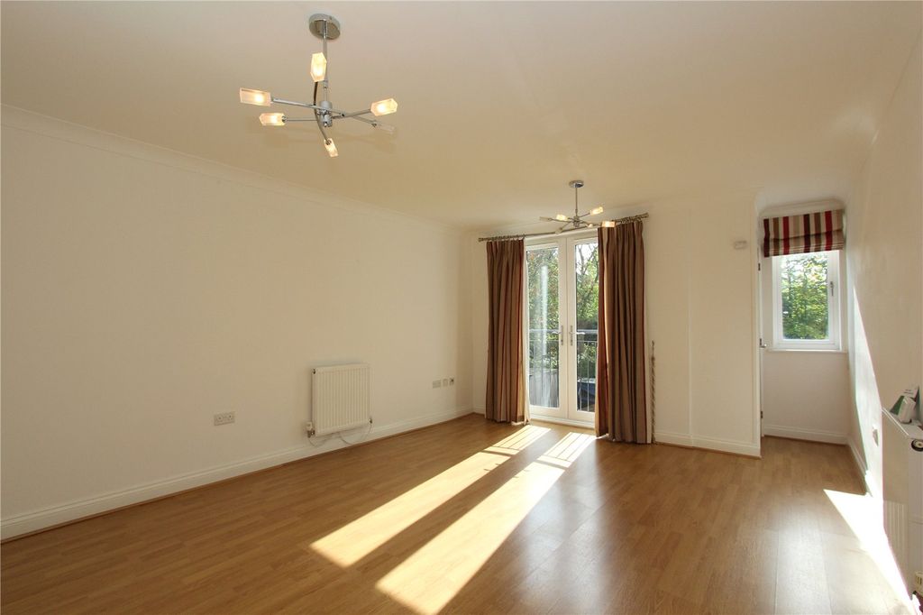 Property photo 2 of 10 Picture No. 04