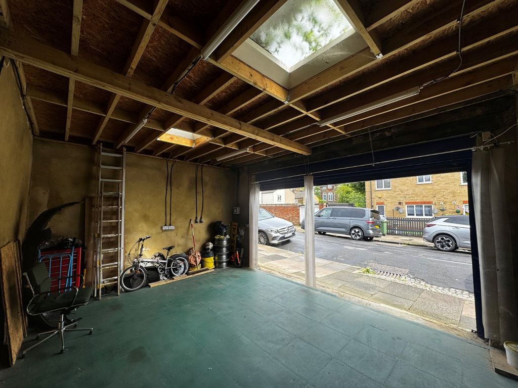 Property photo 3 of 7 Picture No. 03