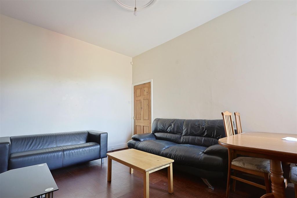 Property photo 2 of 6 34Ef2363-4E64-4641-A8B3-E396957B210C_1_201_A.Jpeg