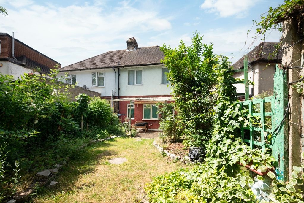 Property photo 3 of 12 5154174