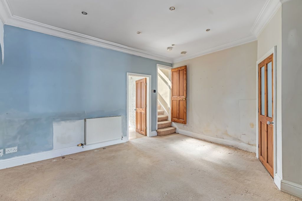 Property photo 2 of 18 Picture 2