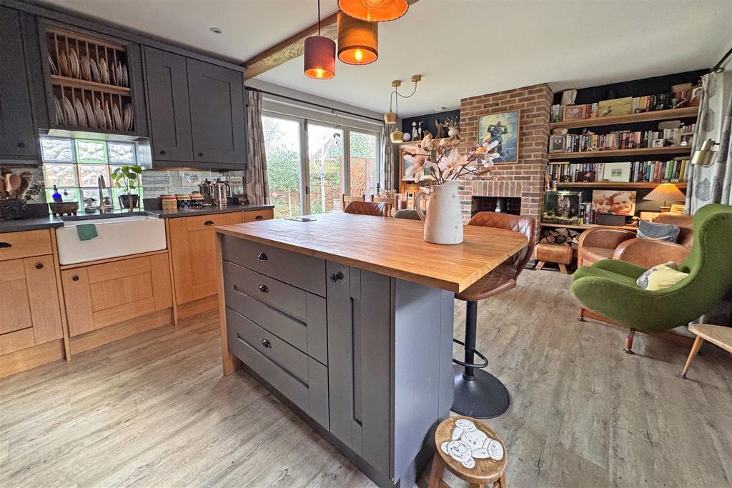 Property photo 2 of 24 Img_6611.Jpg