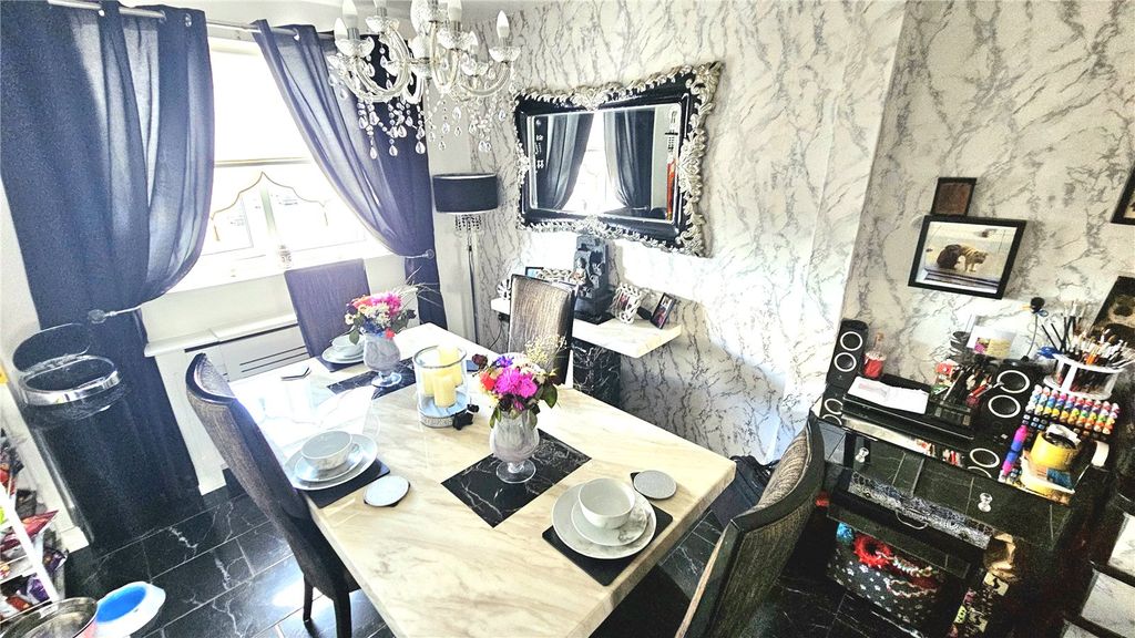 Property photo 2 of 11 Picture No. 03