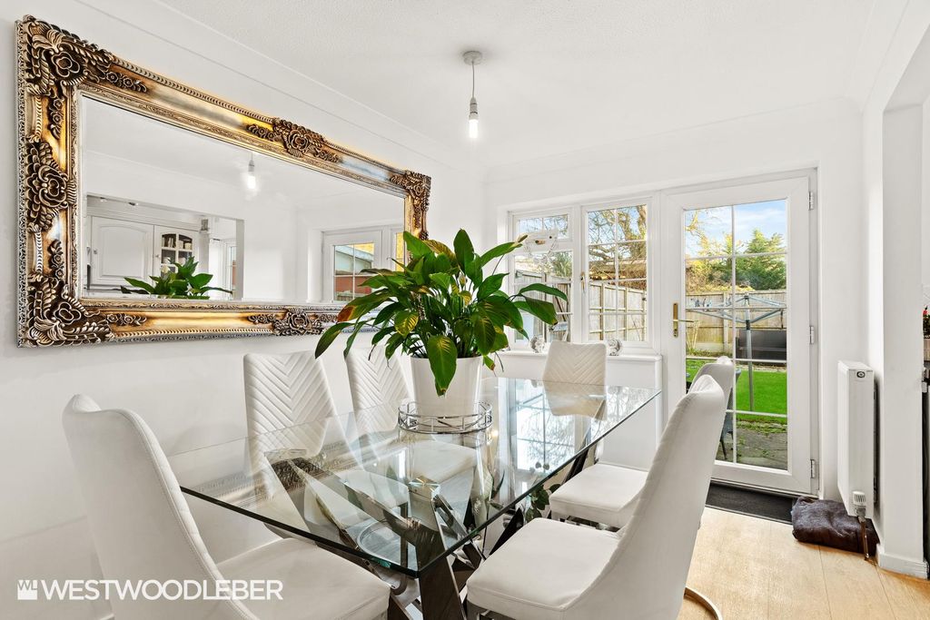 Property photo 3 of 23 Taylorsavenue_1.Jpg