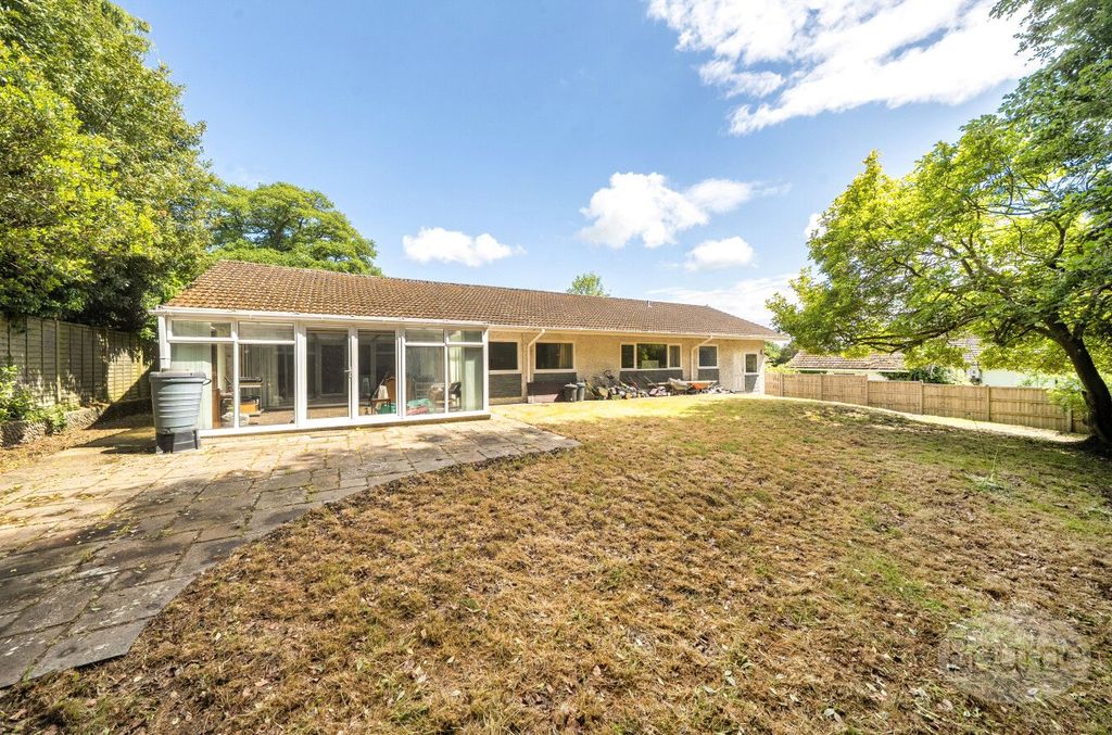 Additional image 10 of 3 bed bungalow for saleLove Lane, Petersfield, Hampshire GU31