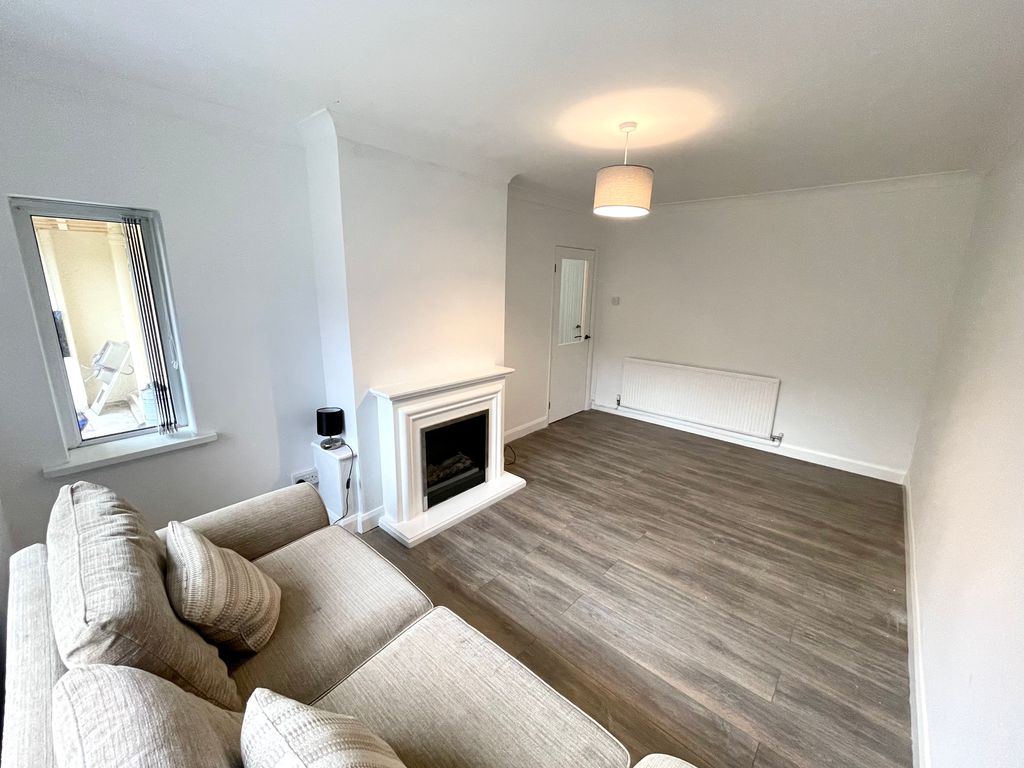 Property photo 3 of 15 Img_2794