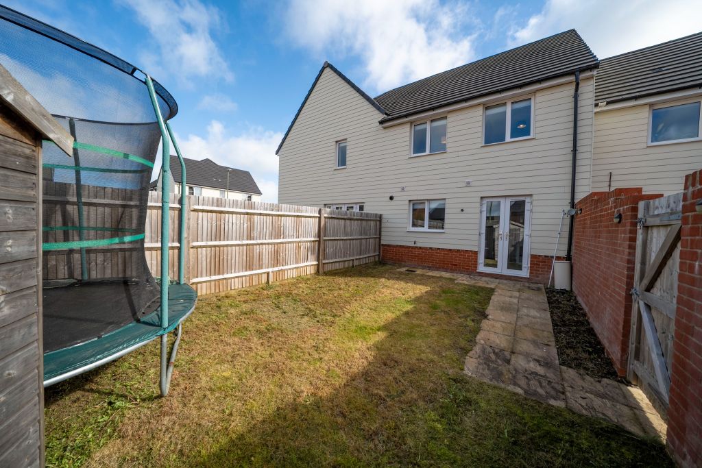 Property photo 2 of 22