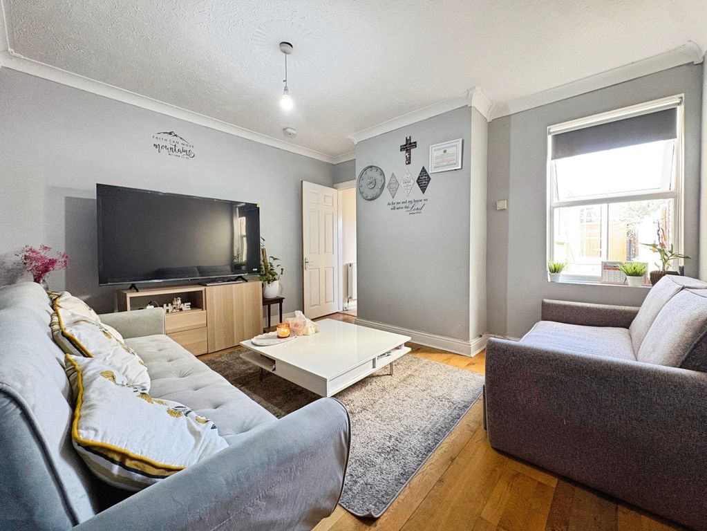 Property photo 2 of 10 Pbox-Img.Jpg