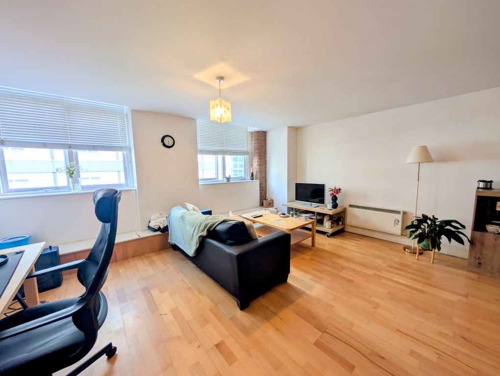 Property photo 2 of 7