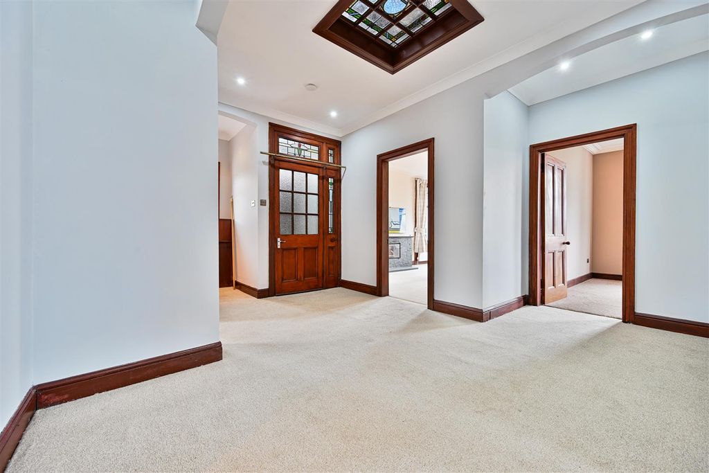 Property photo 3 of 27 4.Jpg