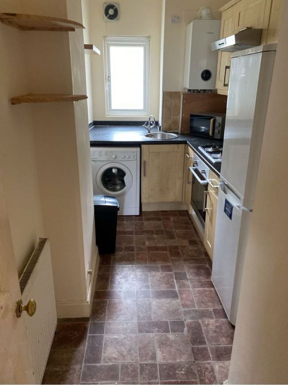 Property photo 2 of 6