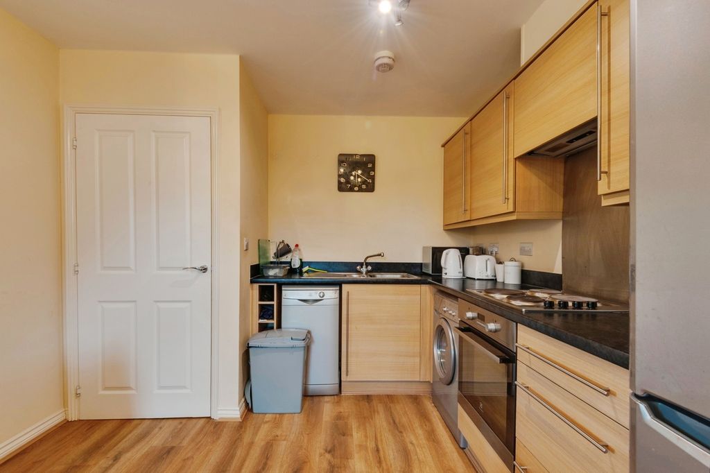 Property photo 2 of 15 Pbox-Img.Jpg