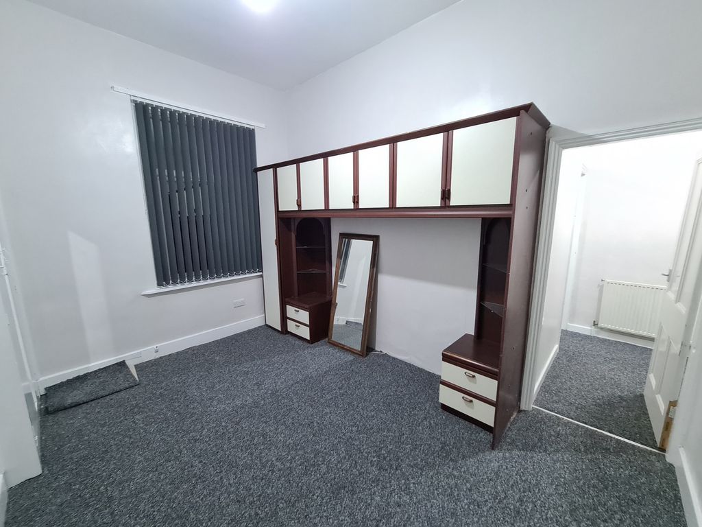 Property photo 2 of 26