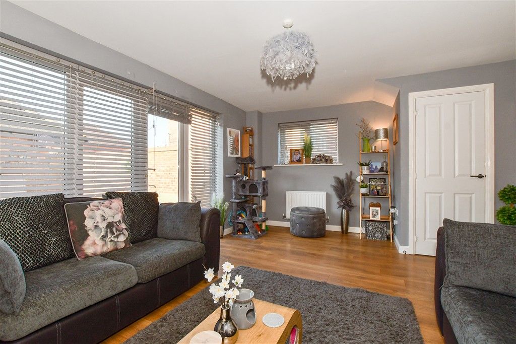 Property photo 1 of 12 Lounge/Dining Room