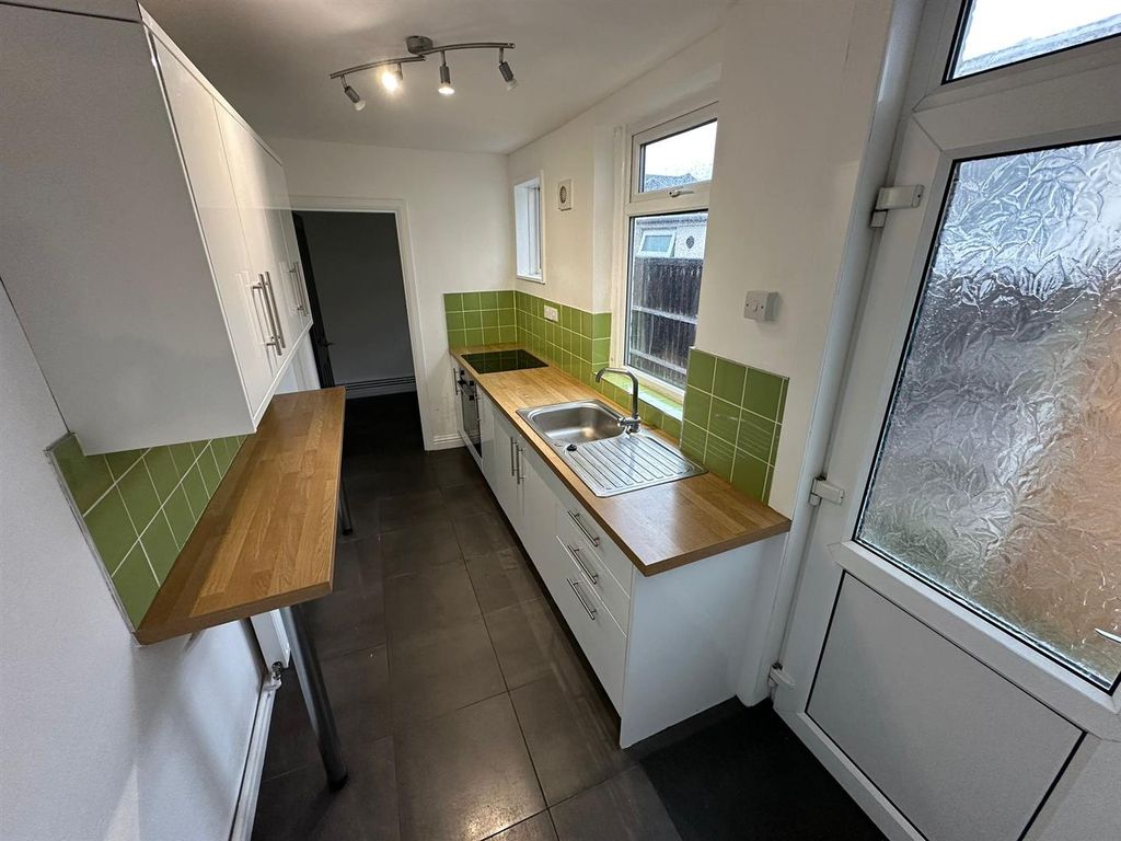 Property photo 3 of 14 2Aac8Ff1-c2E9-4dc7-Ba85-417A759Fd9cc.Jpg