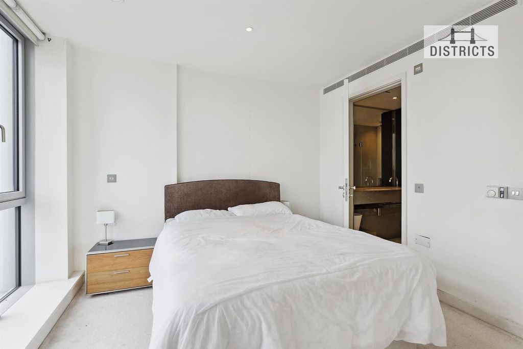 Property photo 3 of 14 Bedroom.Png