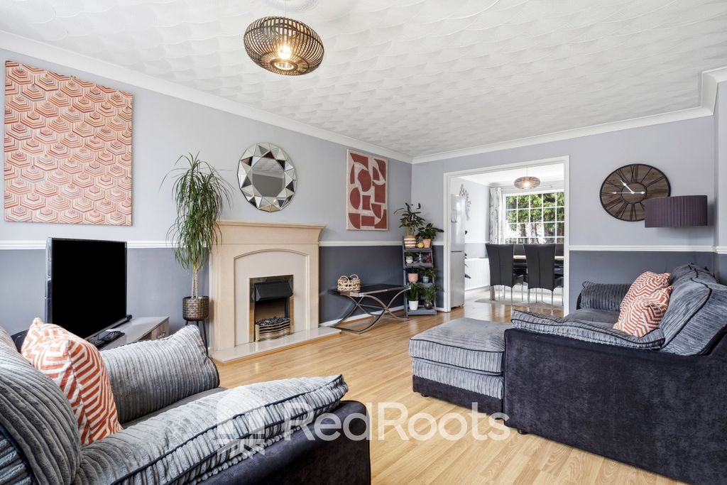 Property photo 3 of 16 4865793