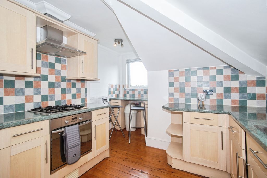 Property photo 3 of 20 Img_4999