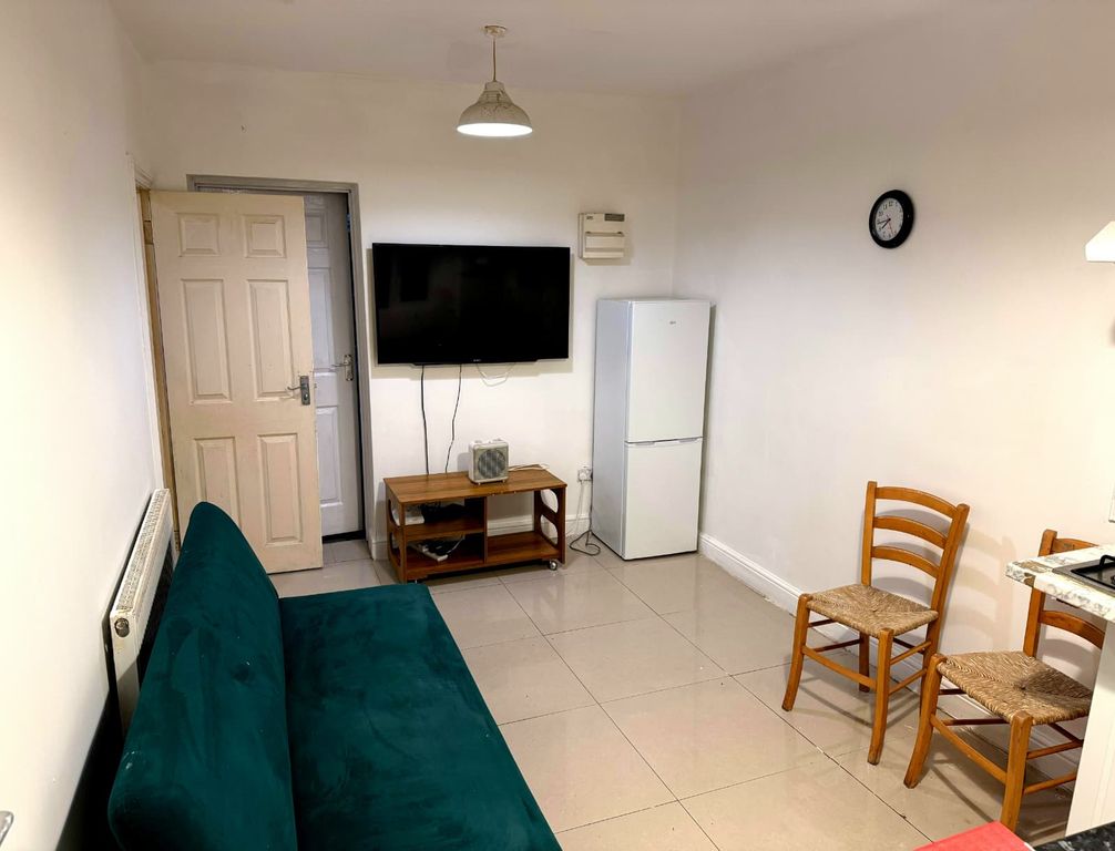 Property photo 1 of 4