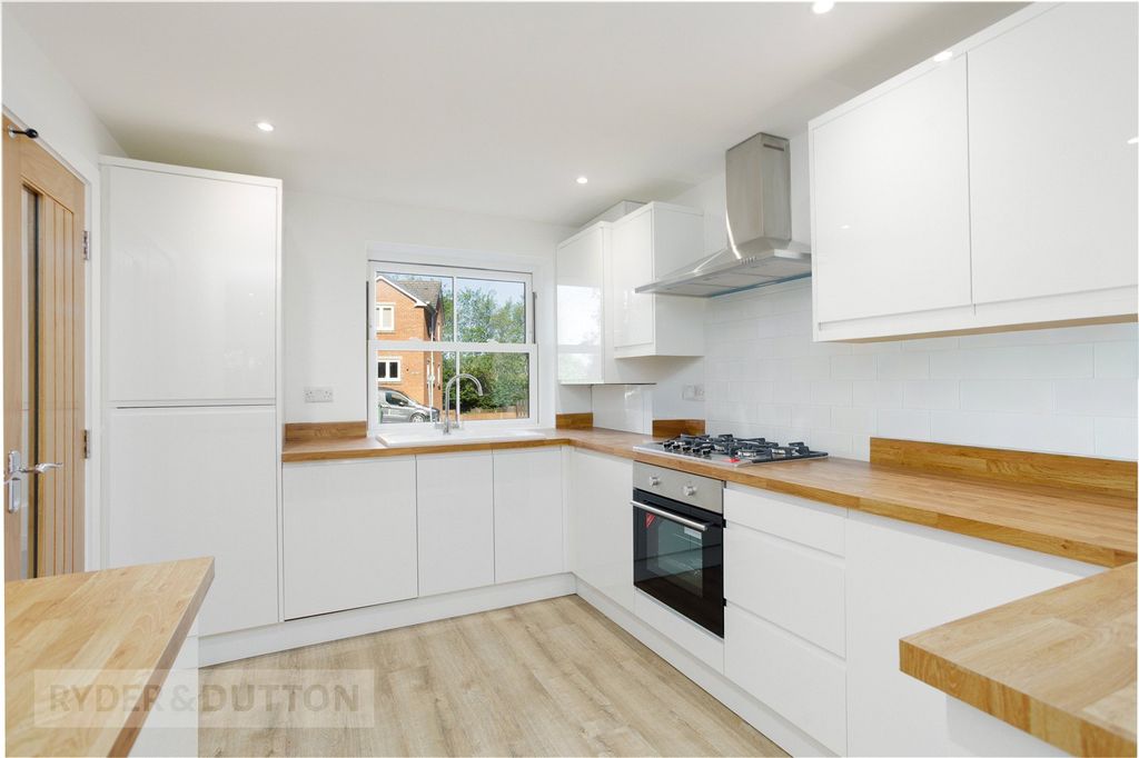 Property photo 1 of 23 Kitchen