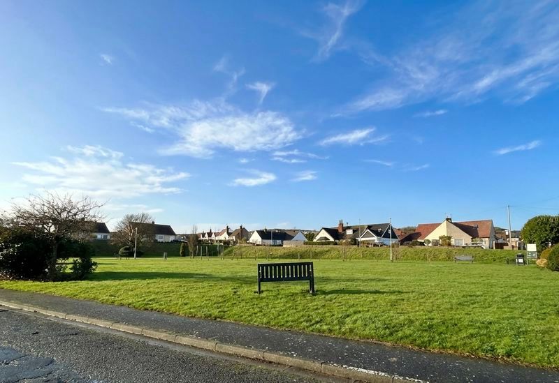 Property photo 2 of 16 Photo 4