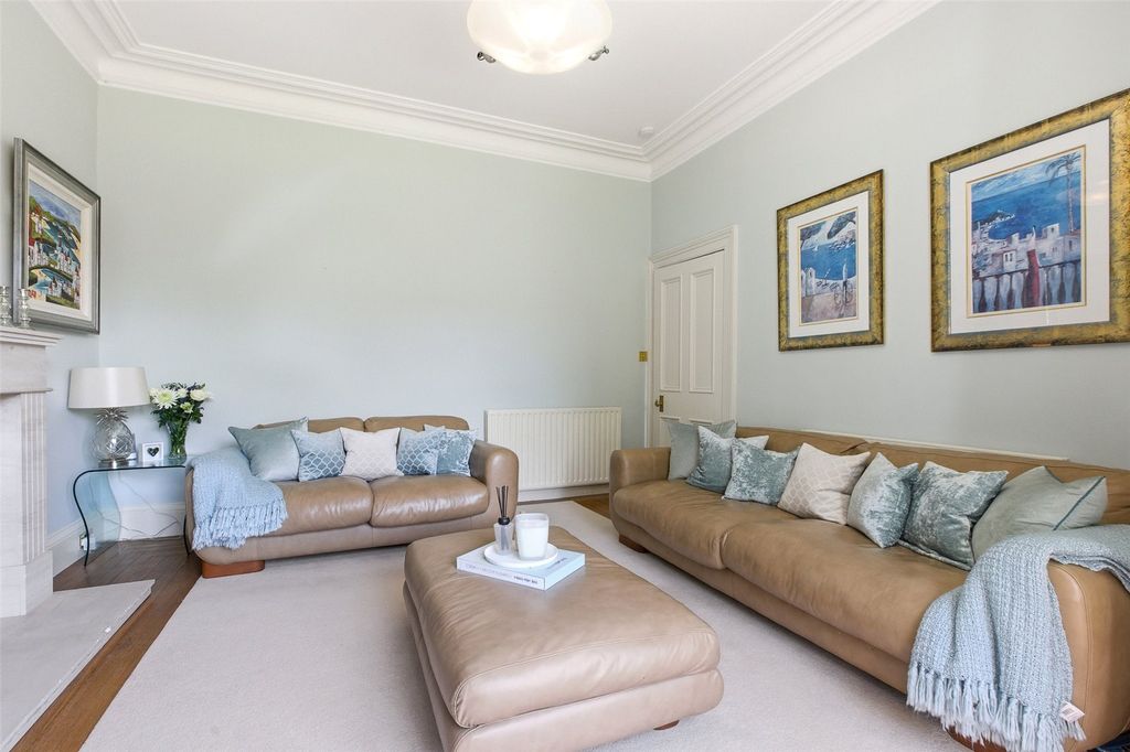 Property photo 3 of 58 Picture No. 22
