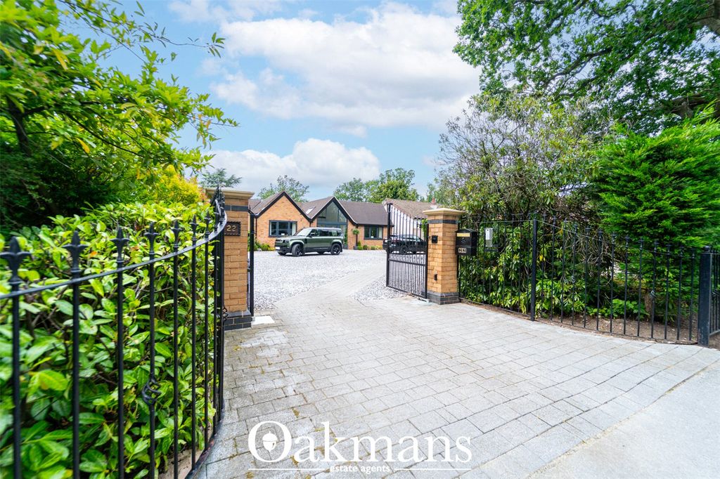 Property photo 1 of 41 Picture No. 11