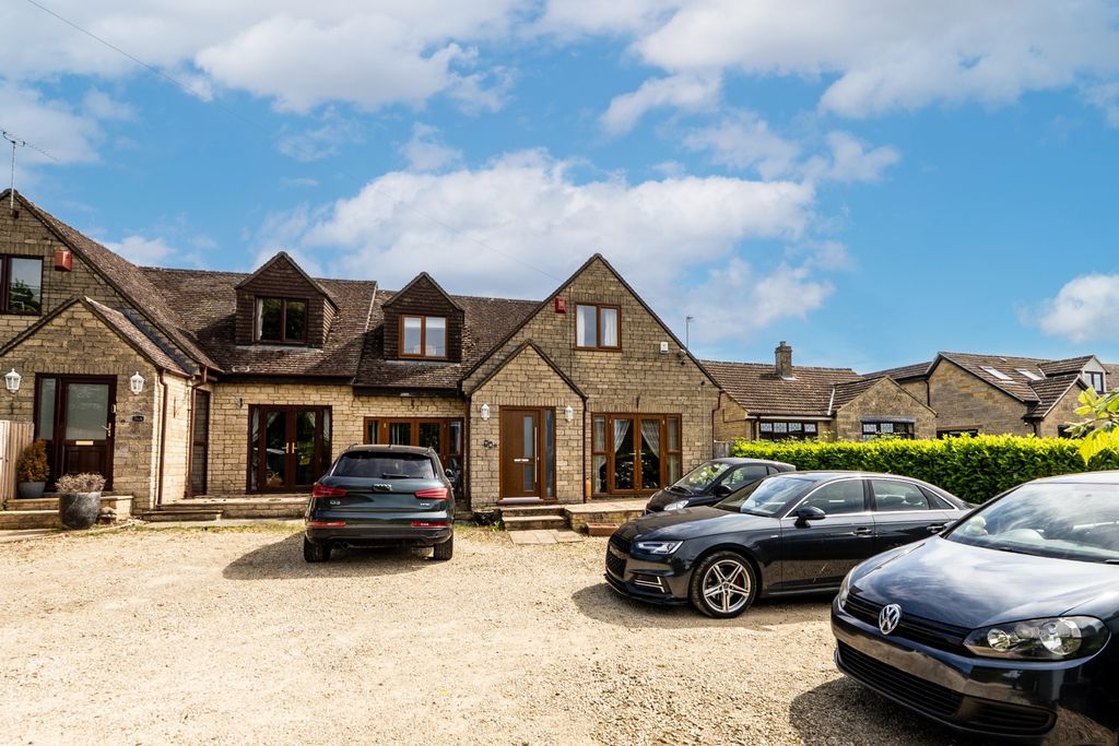Property photo 1 of 26 Dsc00547