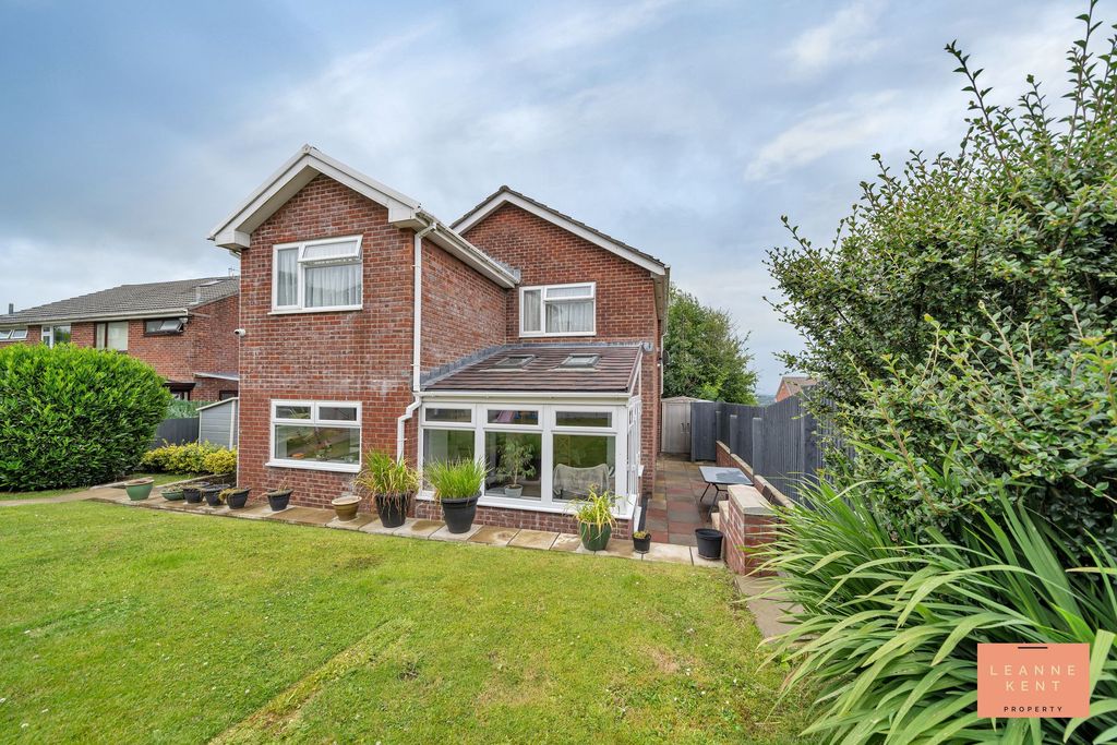 Property photo 1 of 51