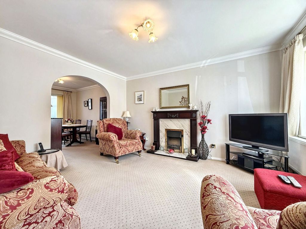 Property photo 3 of 22