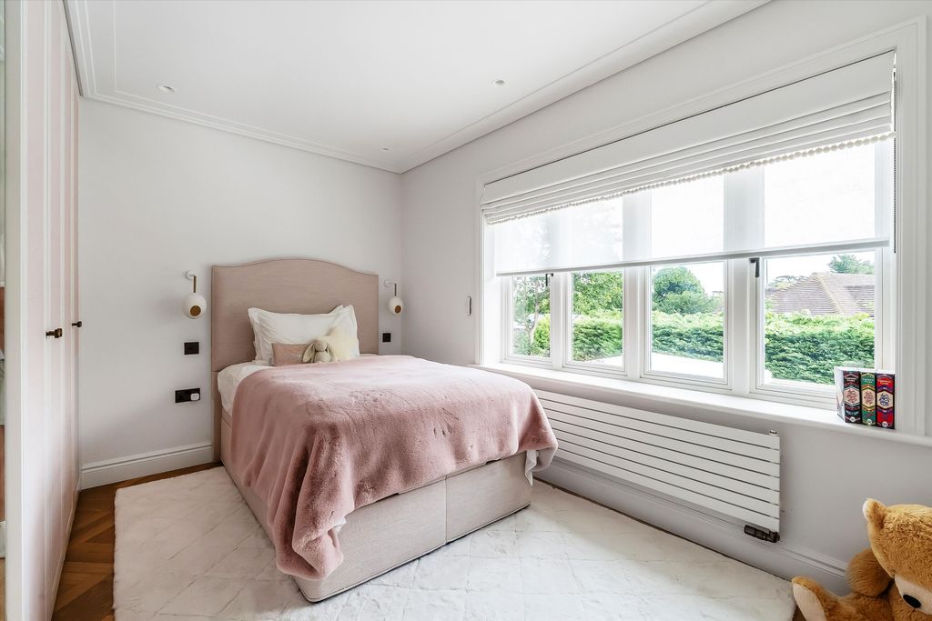 Additional image 21 of 4 bed detached house for saleBroadwater Rise, Guildford, Surrey GU1