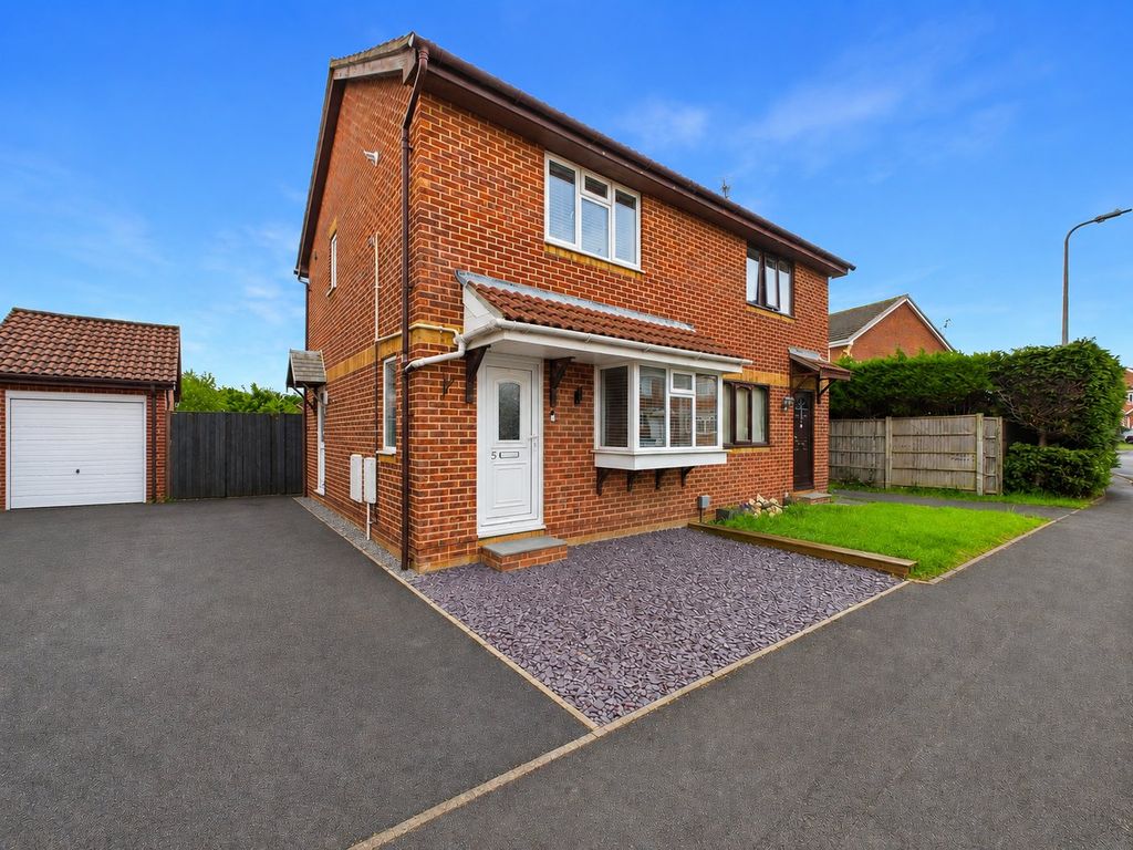 Property photo 1 of 17