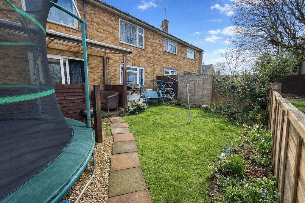 Property photo 1 of 9