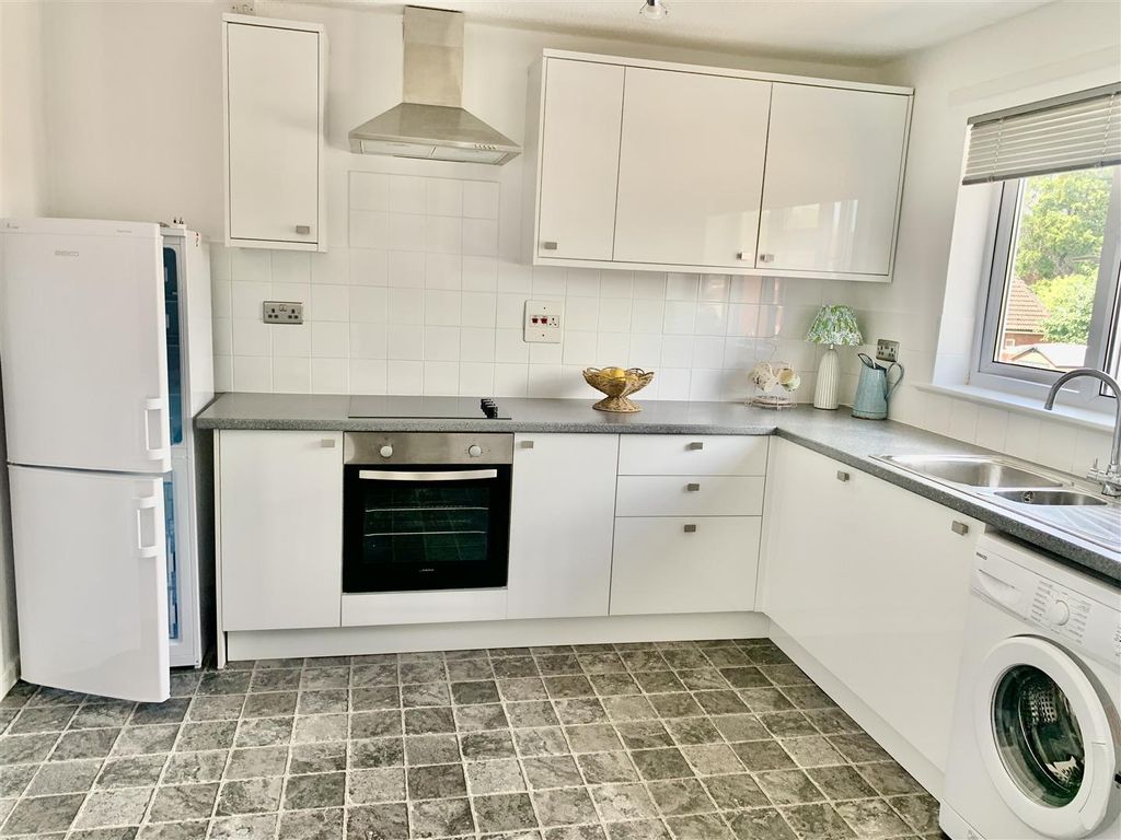 Property photo 2 of 9 1138.Jpeg