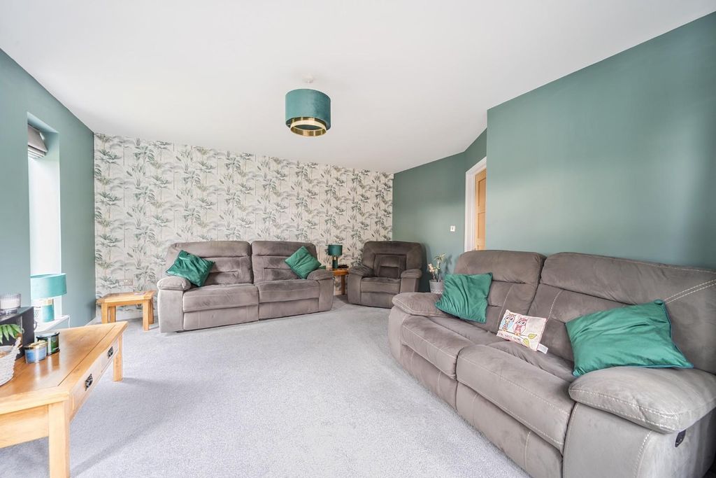 Property photo 3 of 23 1364123-19-68E67c243864d.Jpg