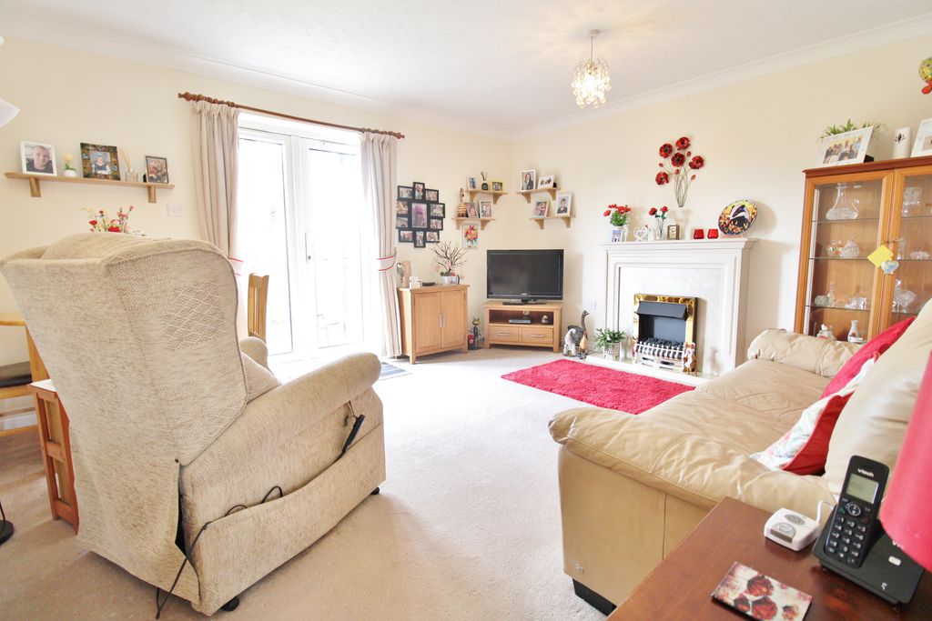 Property photo 3 of 14
