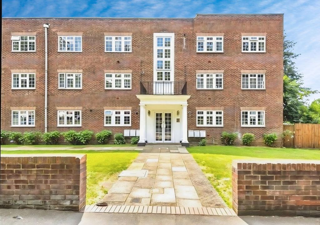 Property photo 1 of 8